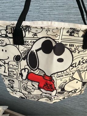 Joe Cool Snoopy Comic Canvas Tote in White, Black and Red